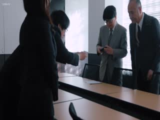 JUR-088 人妻秘書、汗と接吻に満ちた社…